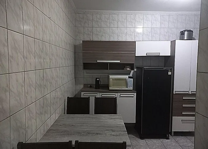 Aconchegante Casa Em Condominio Guilhermina Pg
