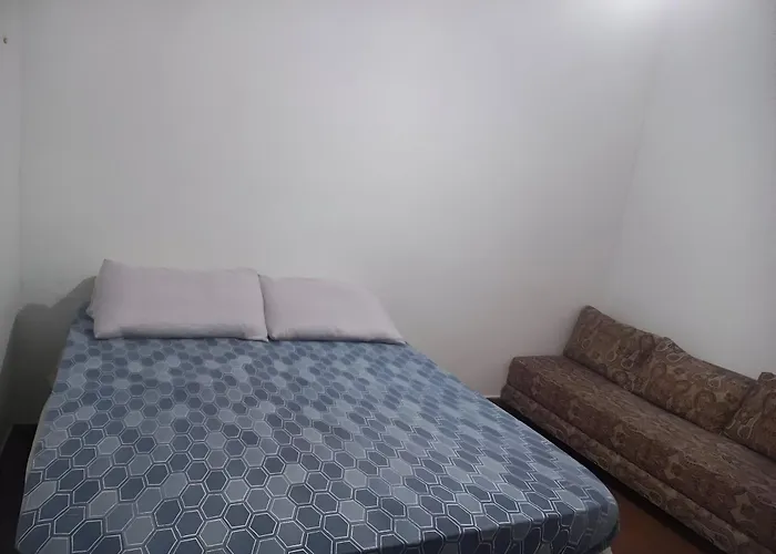 Aconchegante Casa Em Condominio Guilhermina Pg